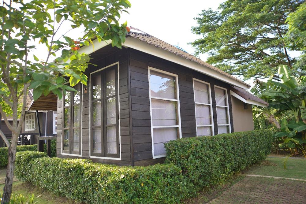 Chanpraya Resort Chanthaburi Exterior photo